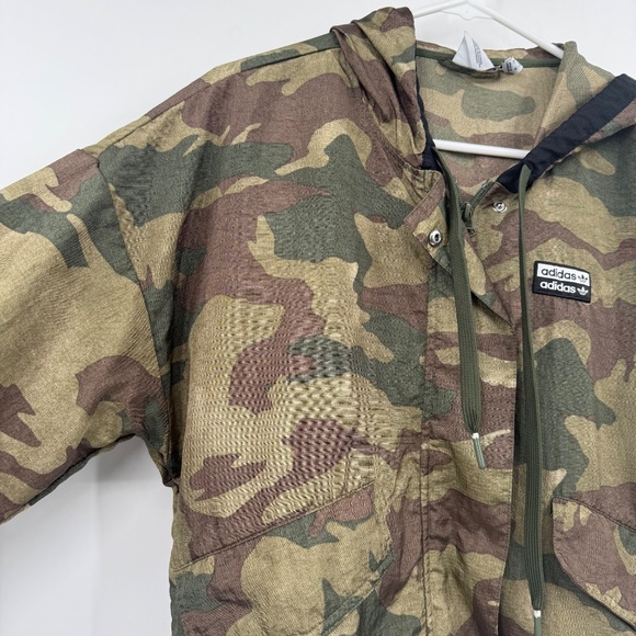 Adidas Jacket Women XS Camo Windbreaker Cropped Hooded Oversized Lightweight - Picture 3 of 15